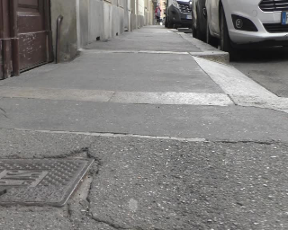 19enne ucciso in strada, è caccia all’uomo